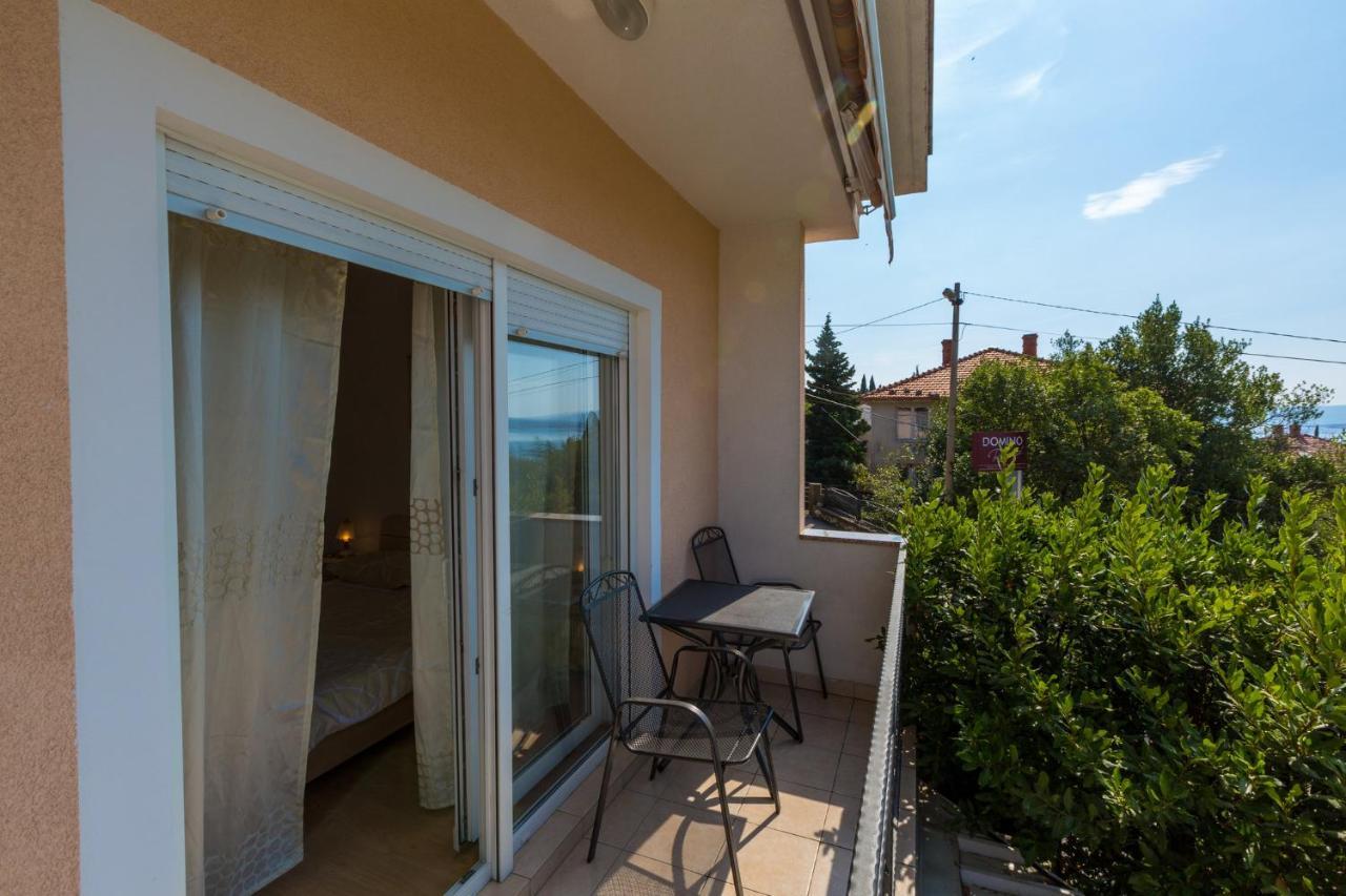 Apartments Domino R Dramalj Exterior photo