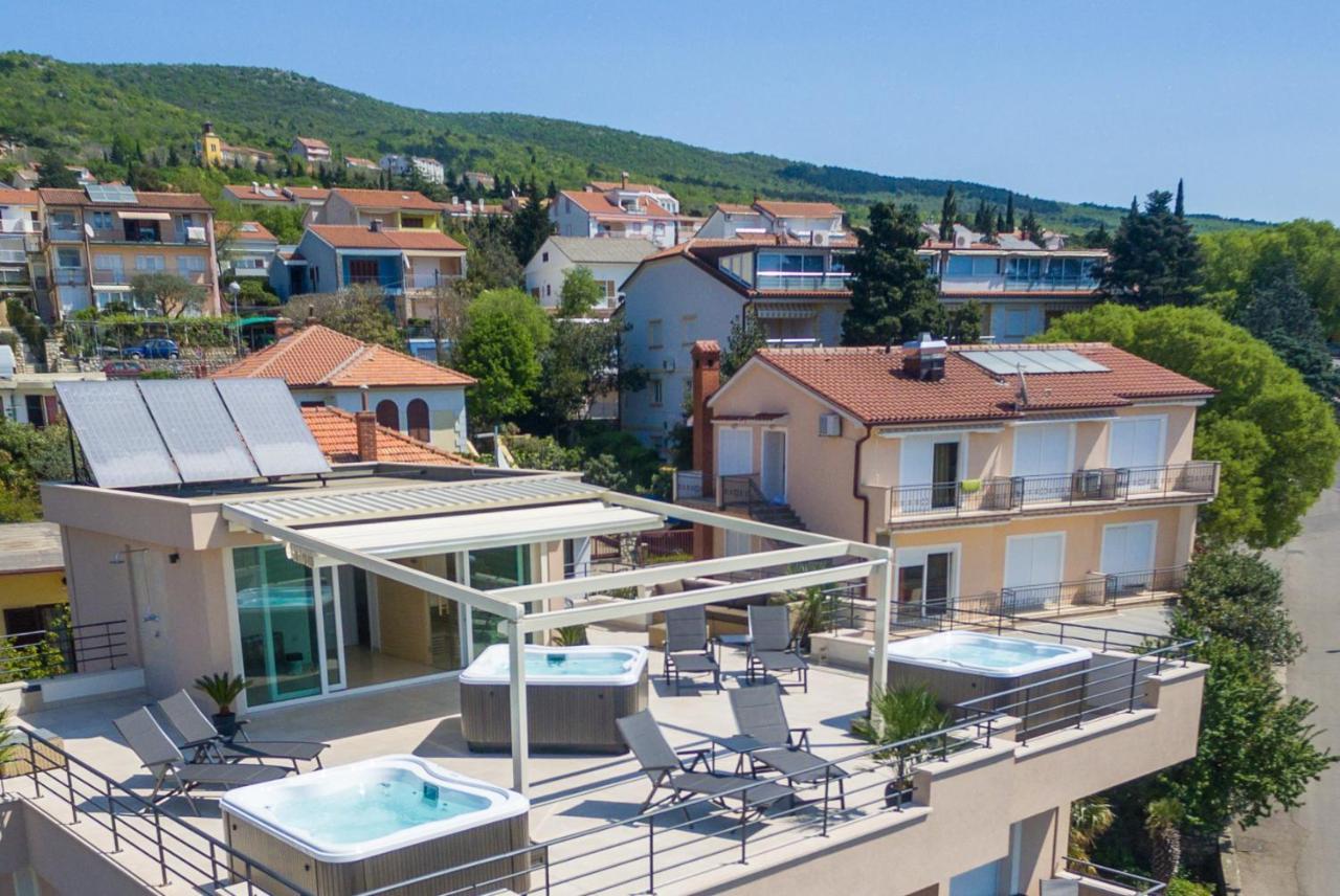 Apartments Domino R Dramalj Exterior photo